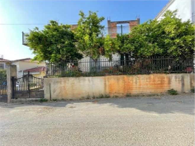 Οικόπεδο με κτίσμα  σε πλειστηριασμό Municipality of Pylos - Nestoros