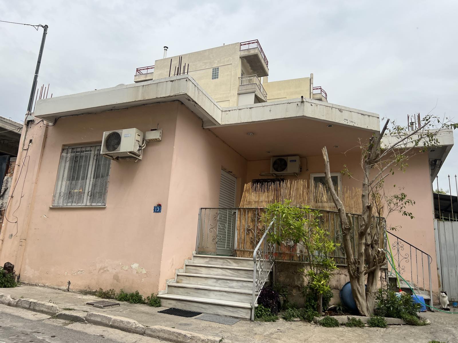 Οικόπεδο με κτίσμα  σε πλειστηριασμό Tribe Municipality