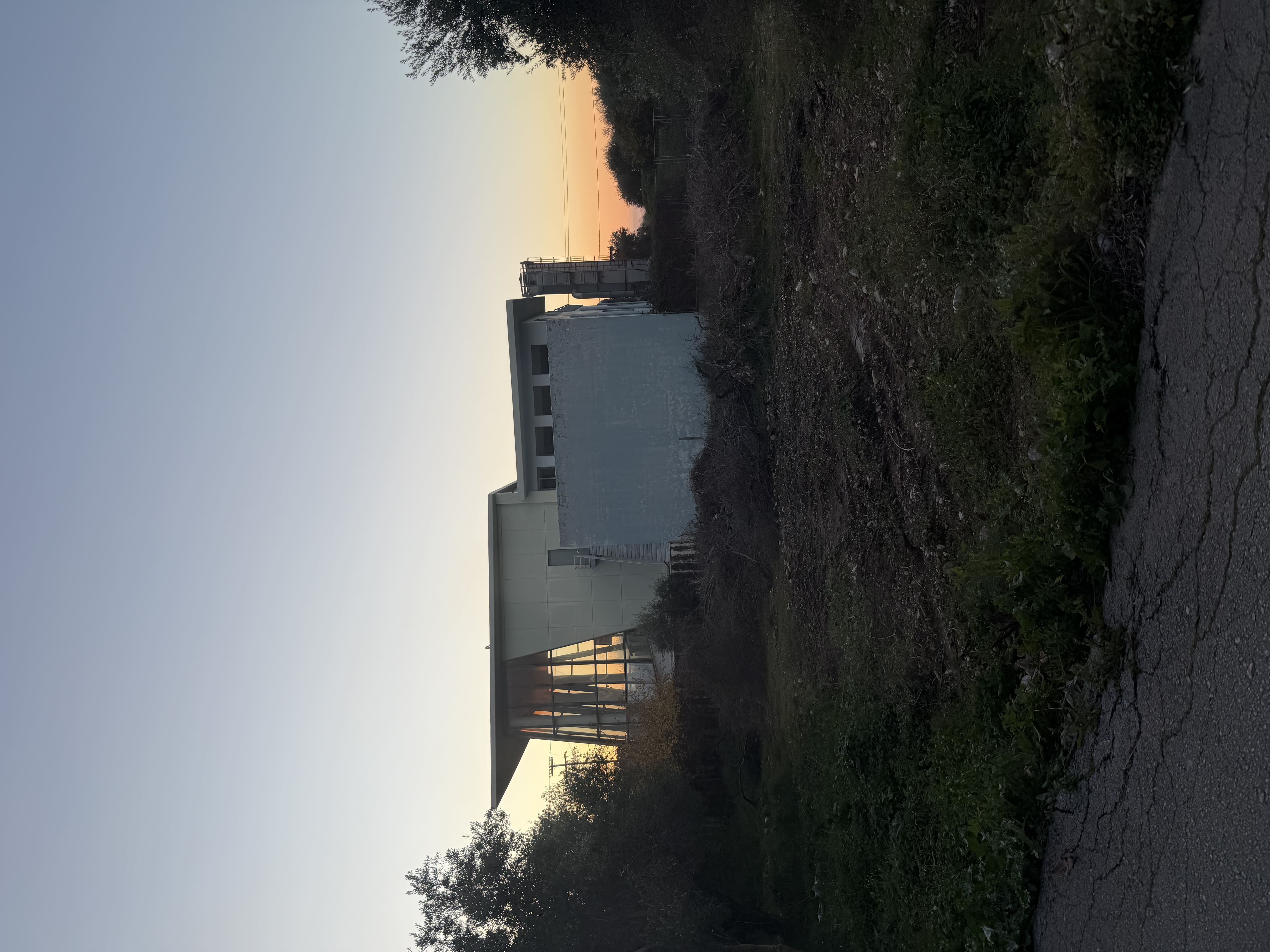 photo1