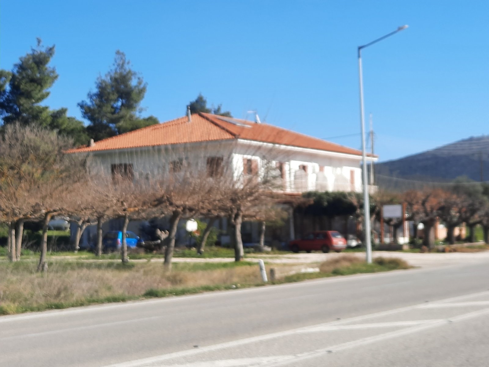 photo1