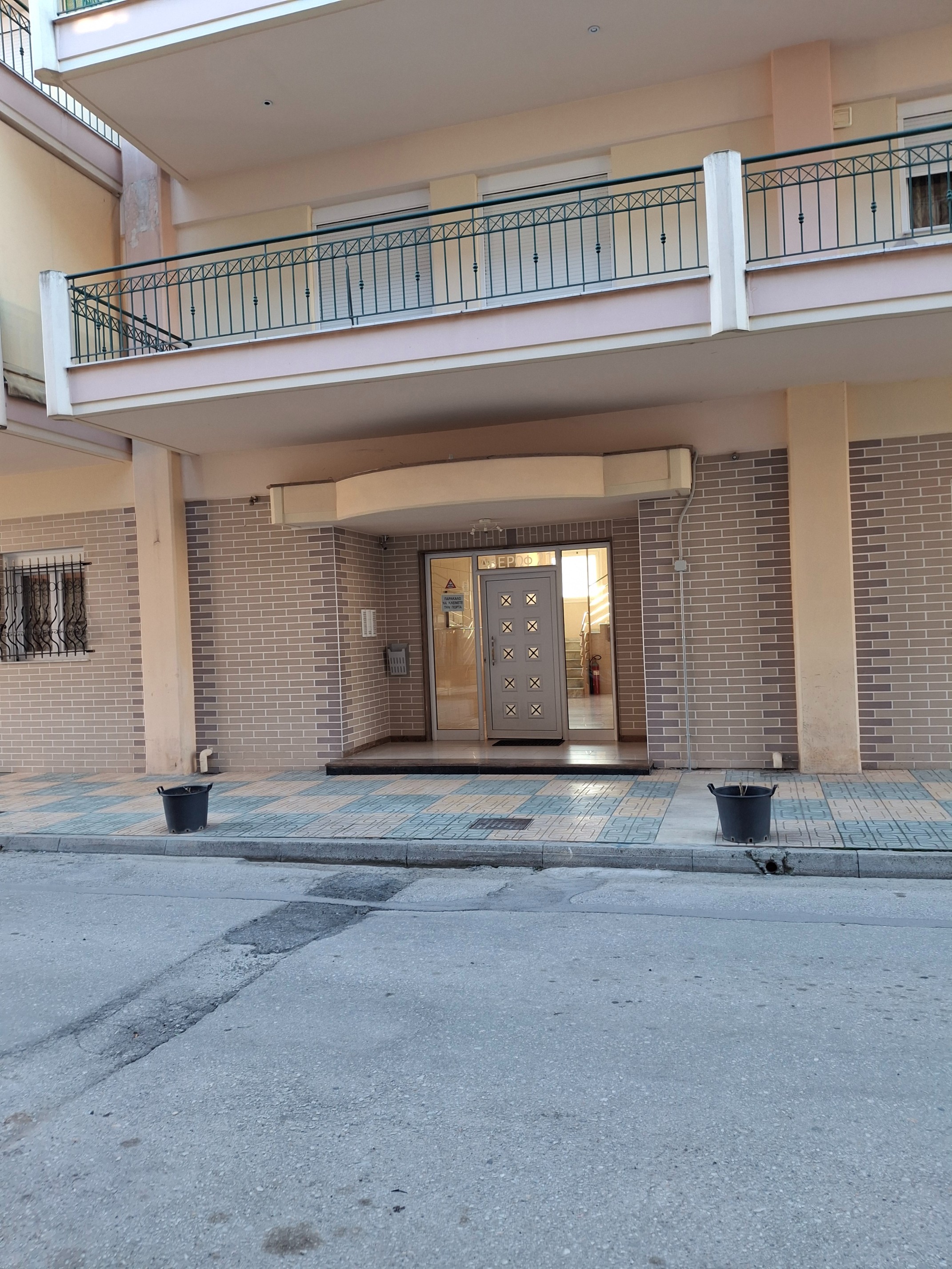 photo2