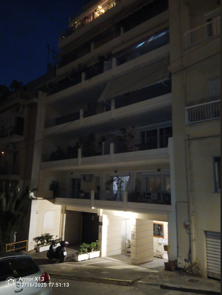 photo1