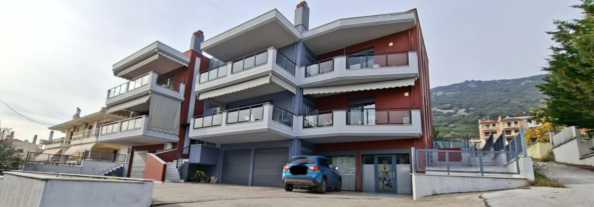 photo1