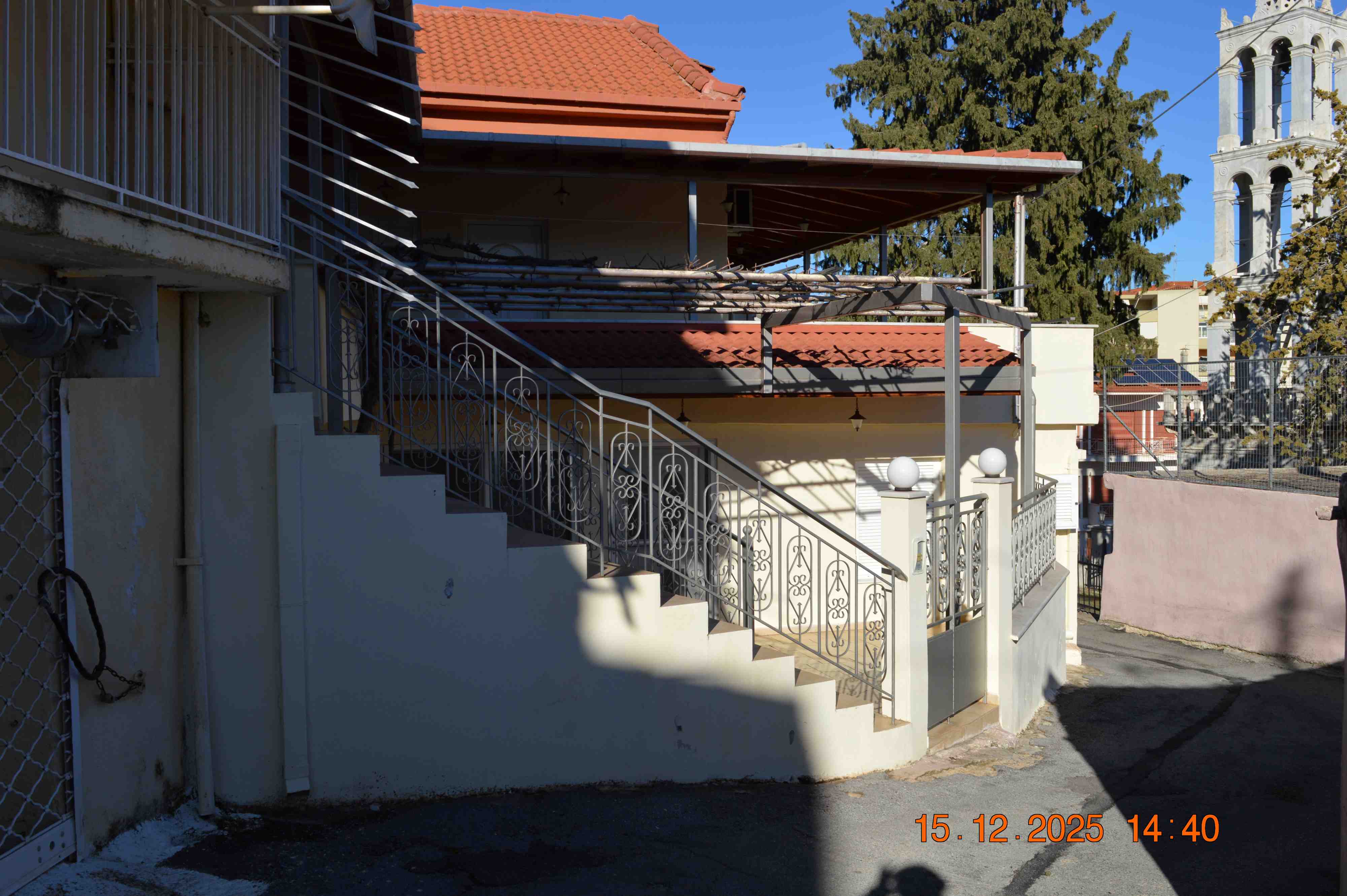 photo2