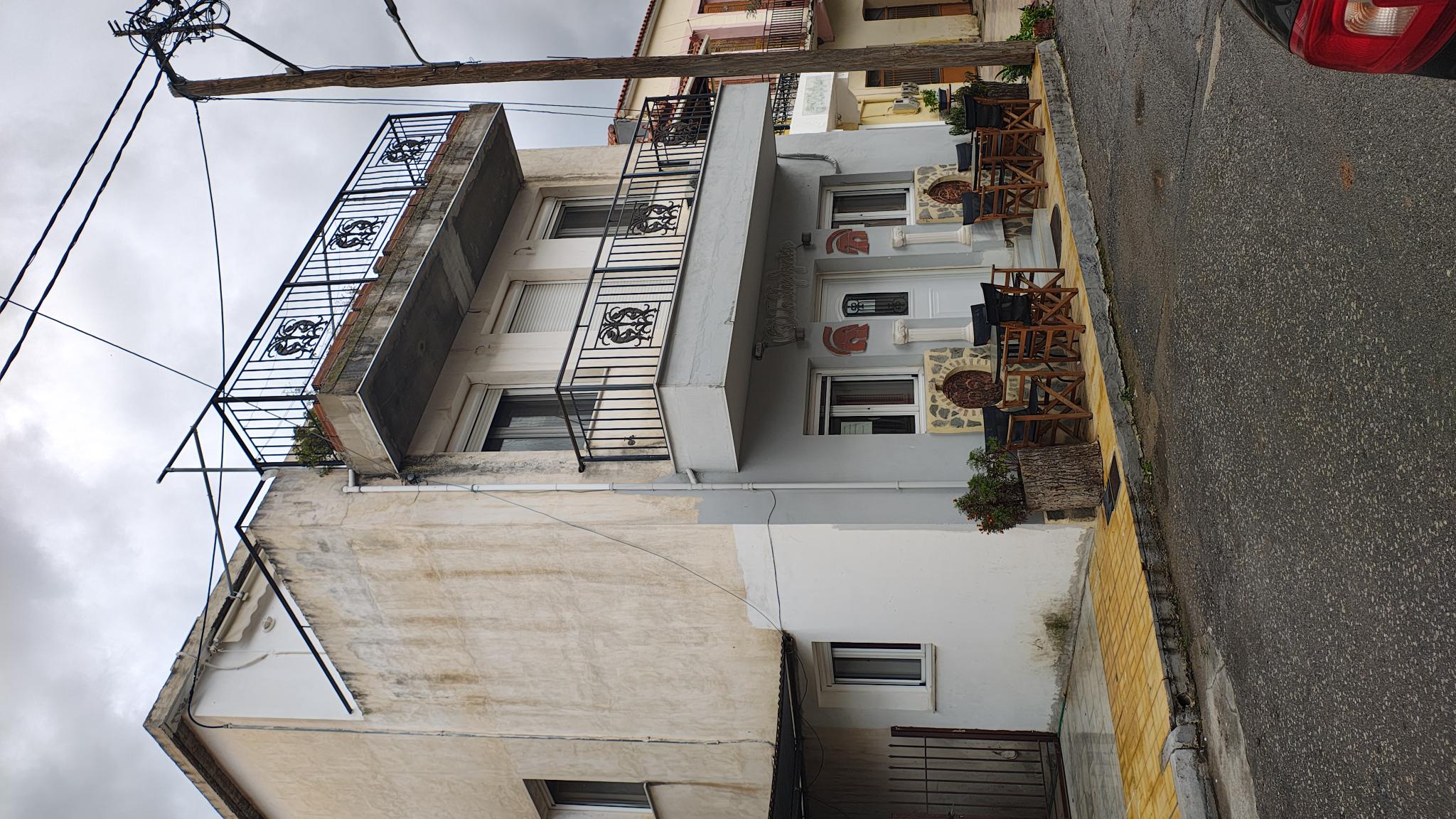 photo1