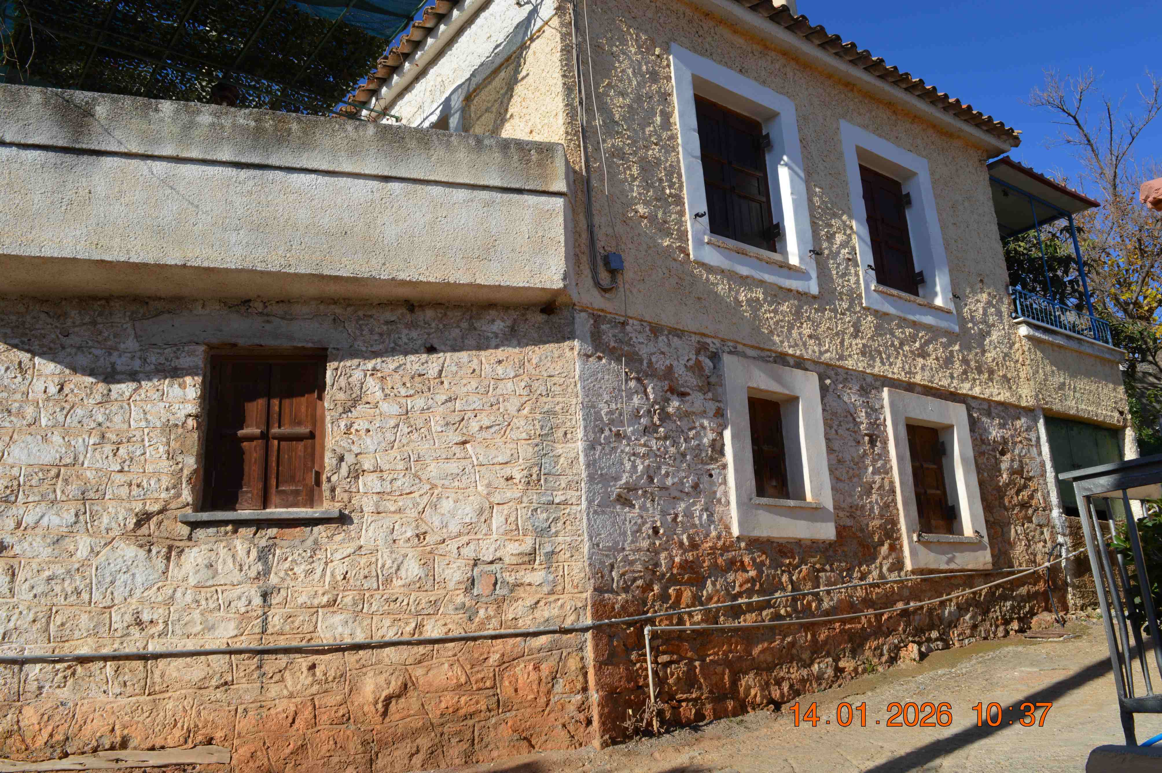 photo1