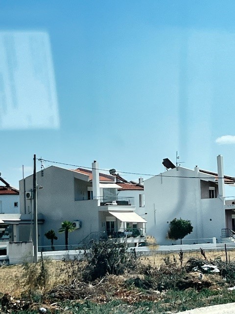 photo1