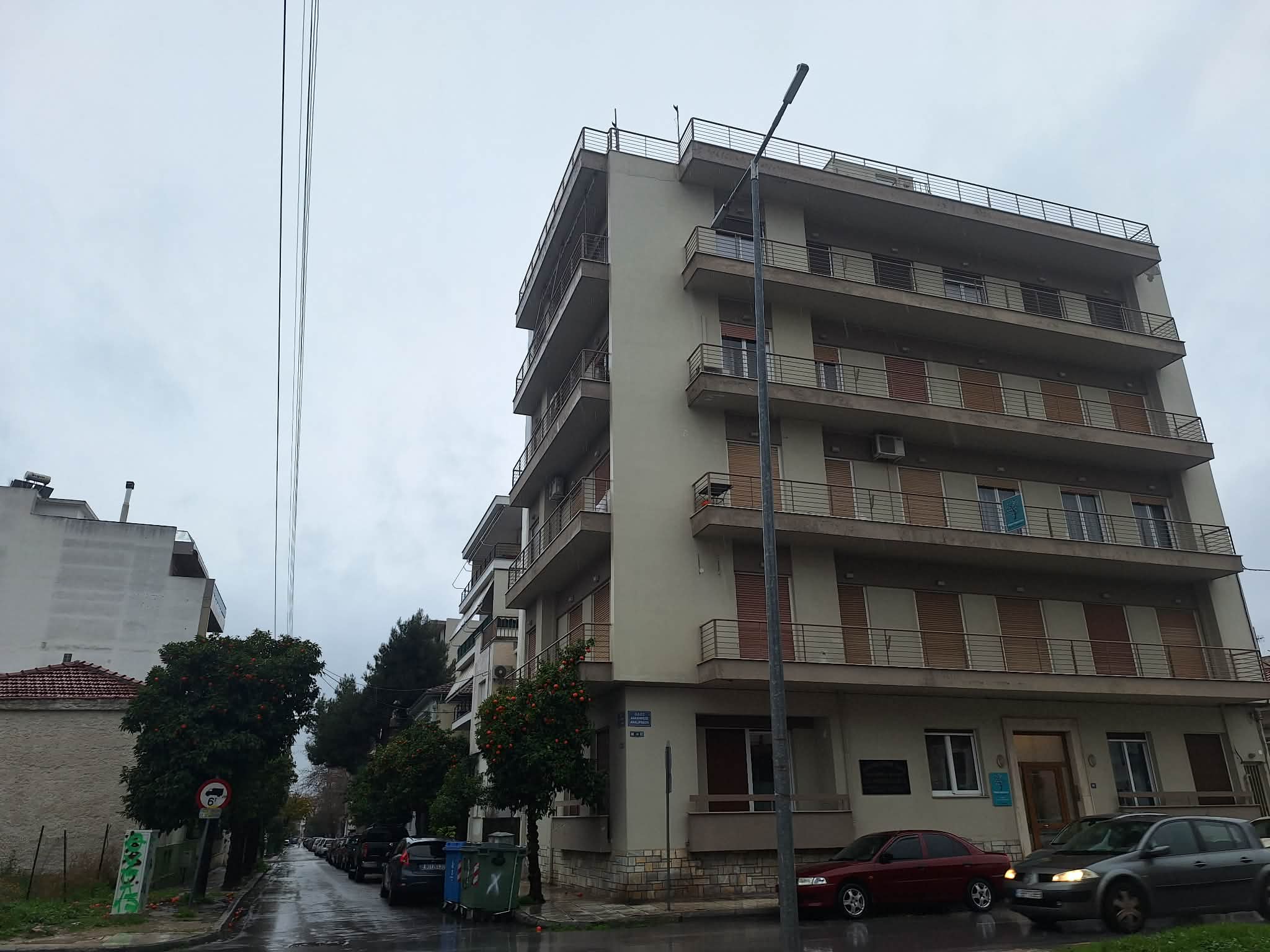 photo1