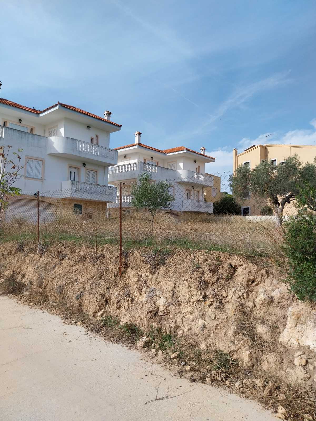 Οικόπεδο με κτίσμα 202.50 τ.μ. σε πλειστηριασμό Δήμος Αίγινας