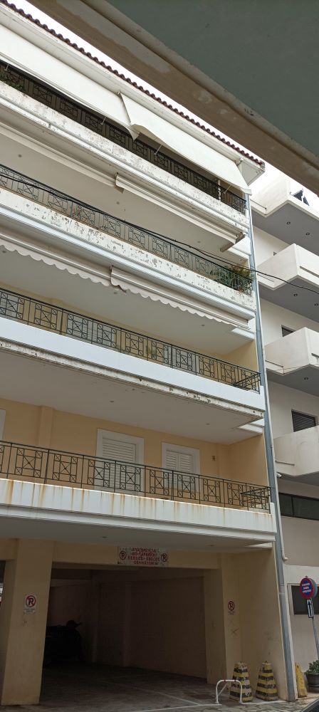 photo1