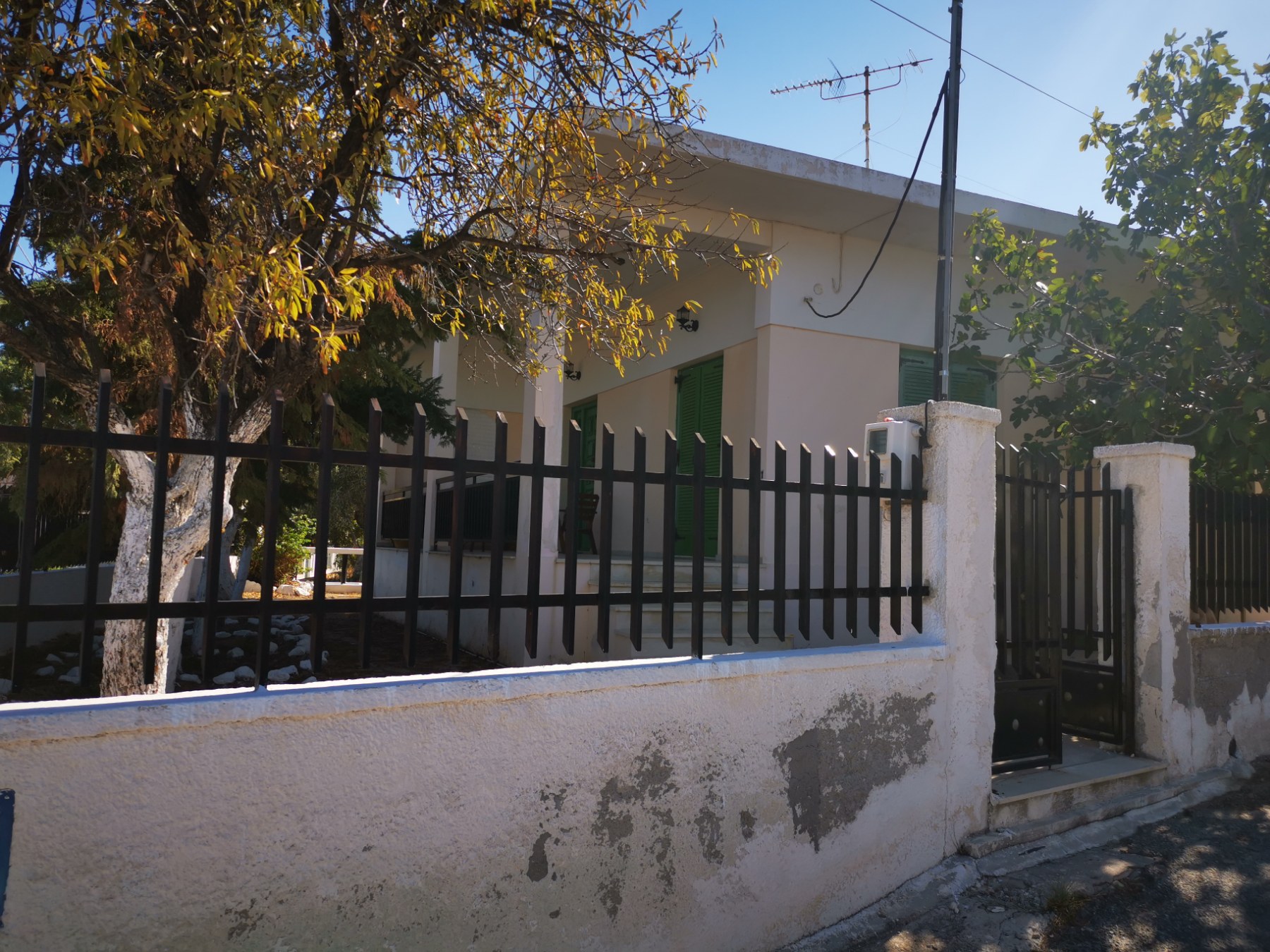 Οικόπεδο με κτίσμα 96.70 τ.μ. σε πλειστηριασμό Δήμος Αίγινας