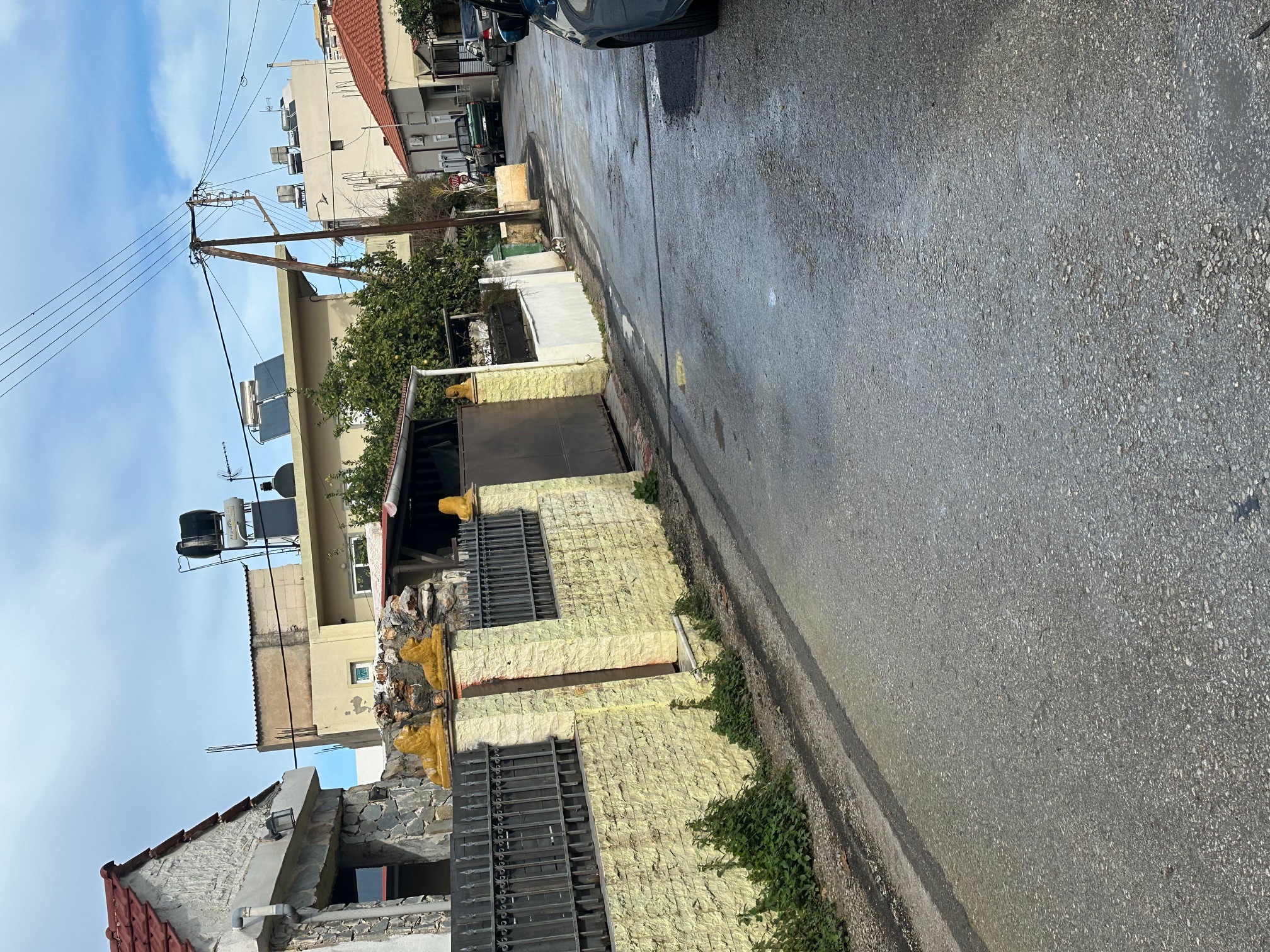 photo1