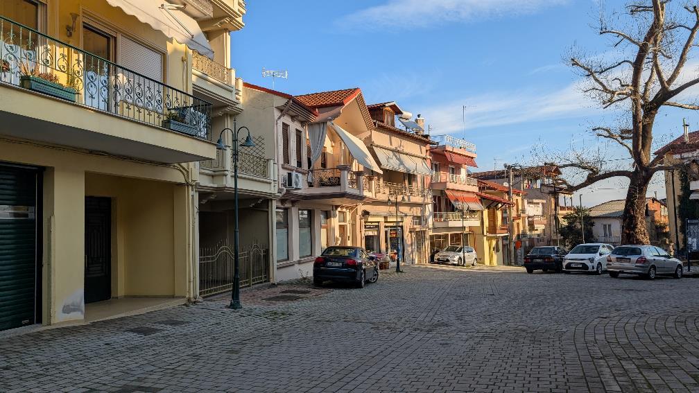 Οικόπεδο με κτίσμα  σε πλειστηριασμό Δήμος Ηρωικής Πόλεως Νάουσας