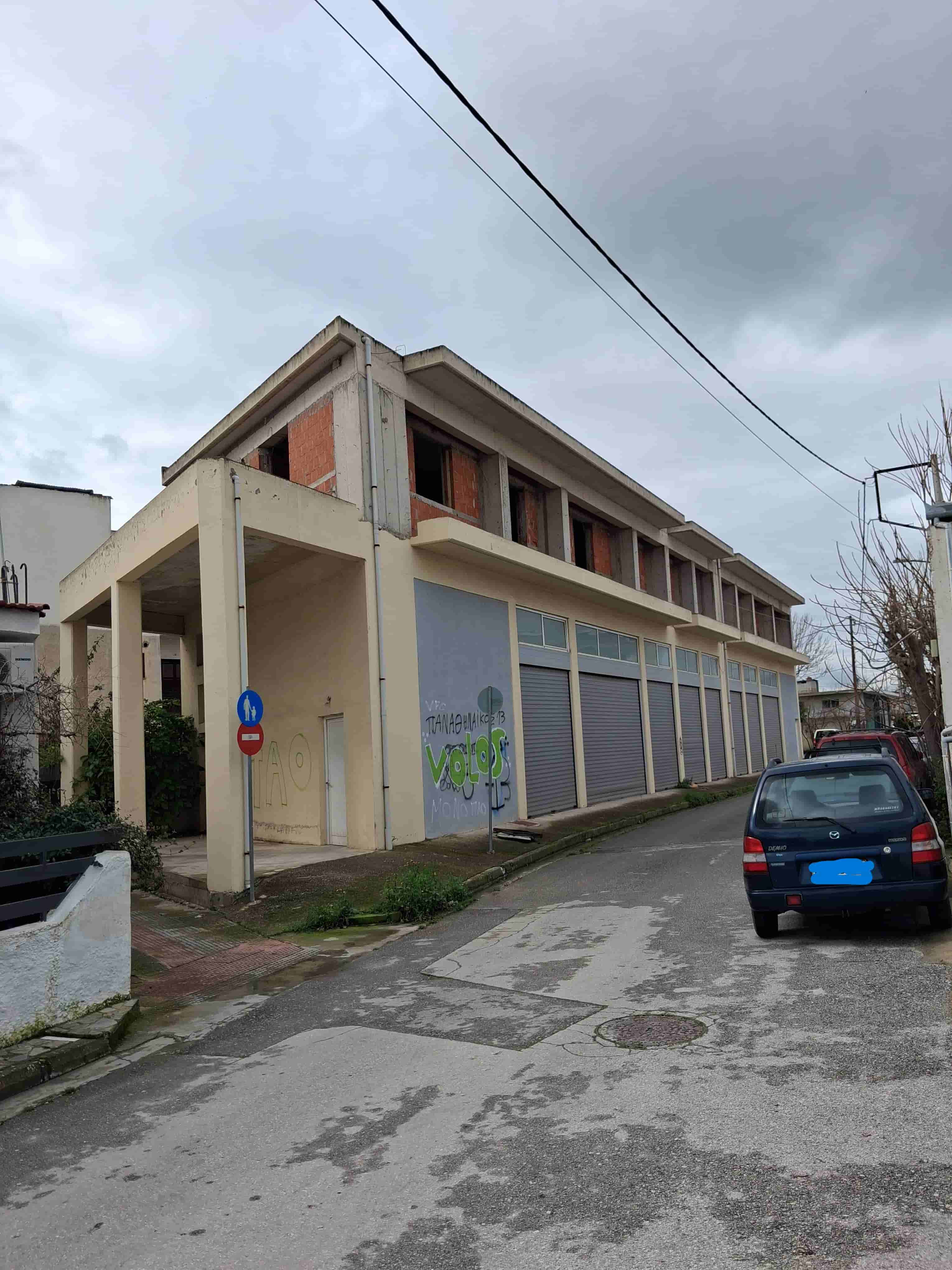 photo1