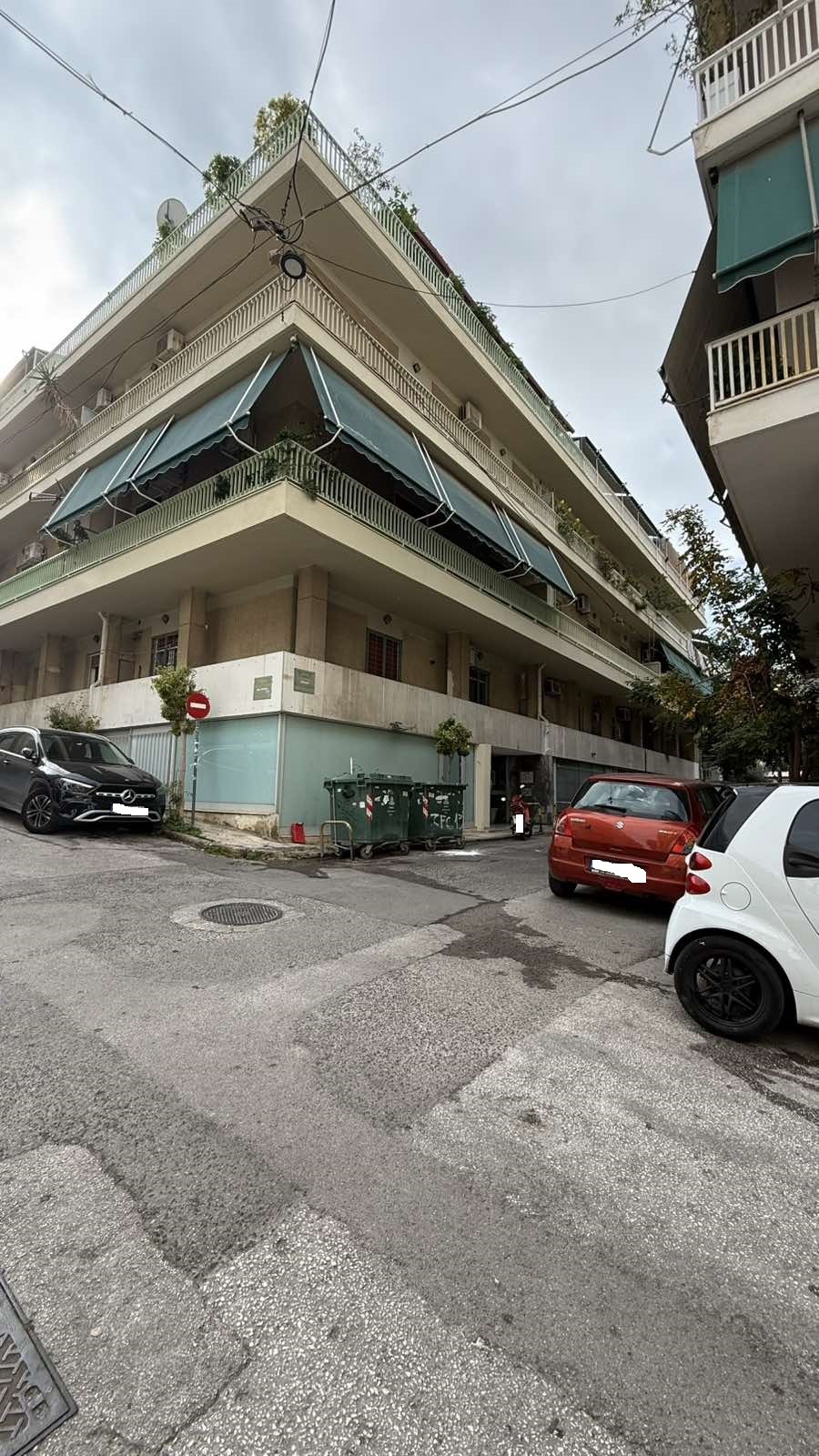 photo1