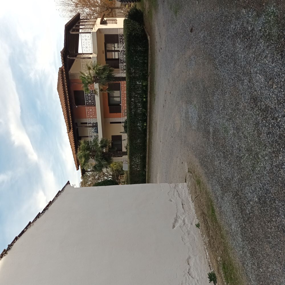 Οικόπεδο με κτίσμα 160 sq.m. σε πλειστηριασμό Municipality of Chalkidon