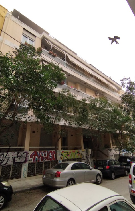 photo1