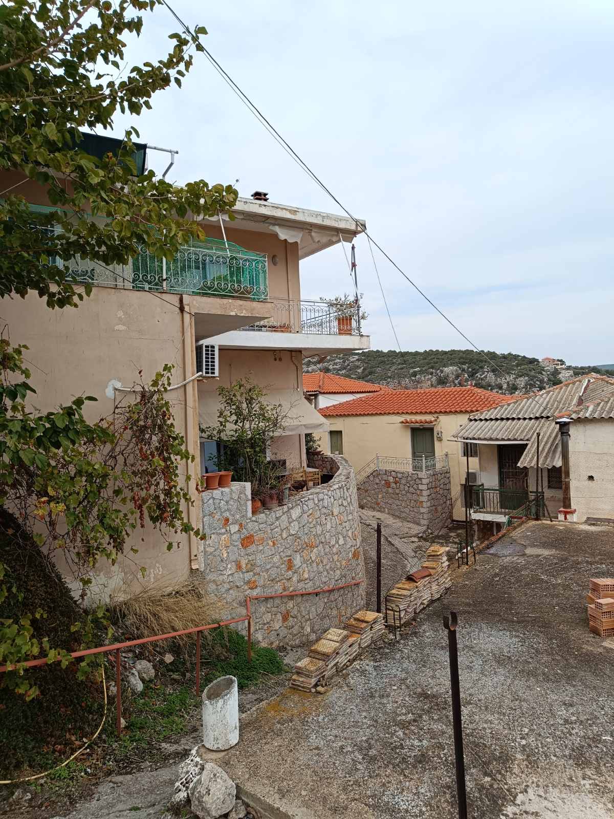 Οικόπεδο με κτίσμα 400 τ.μ. σε πλειστηριασμό Δήμος Επιδαύρου