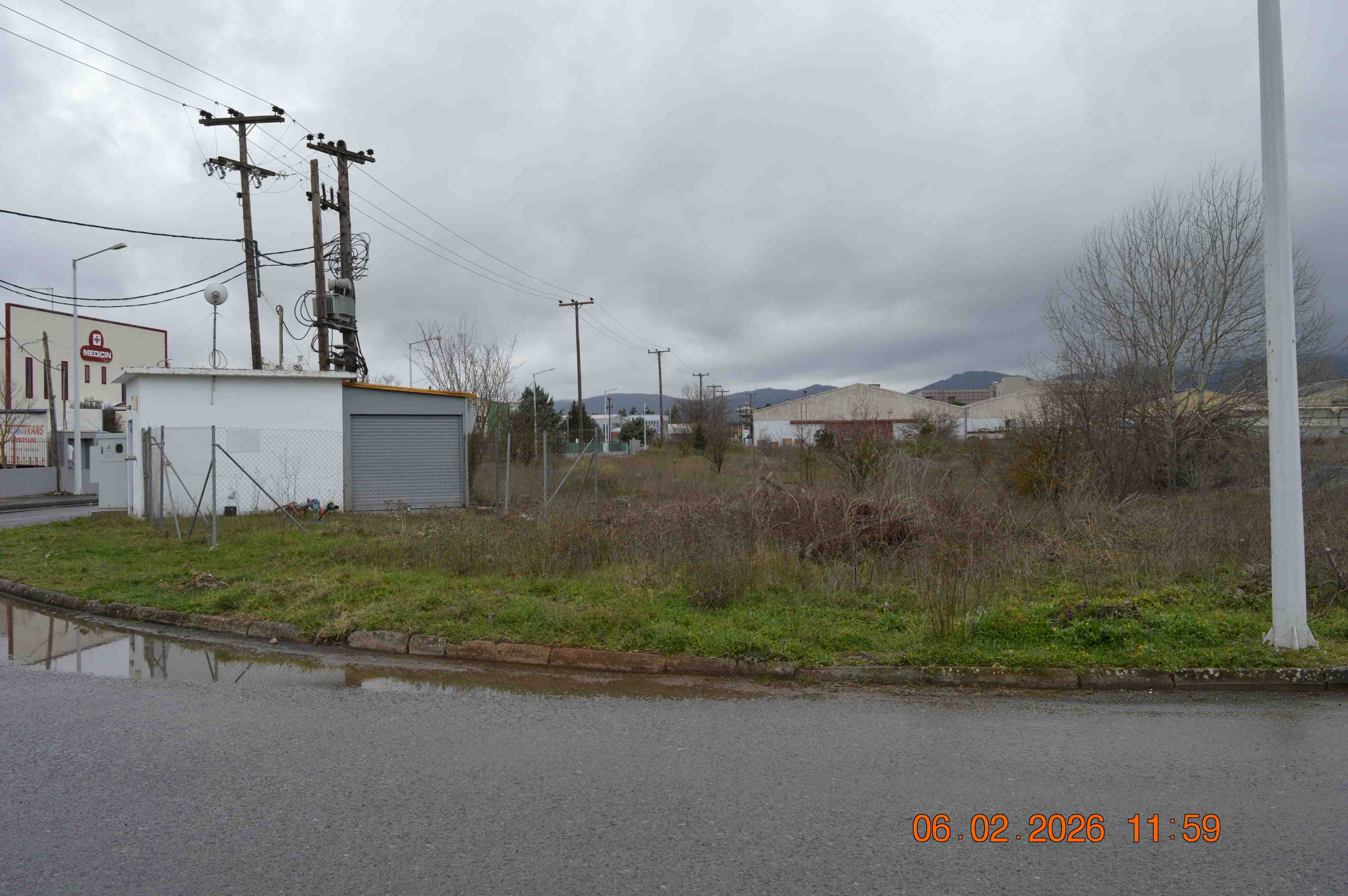 photo1