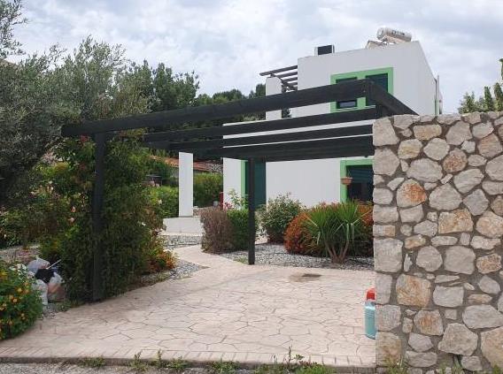 Οικόπεδο με κτίσμα  σε πλειστηριασμό Δήμος Ρόδου