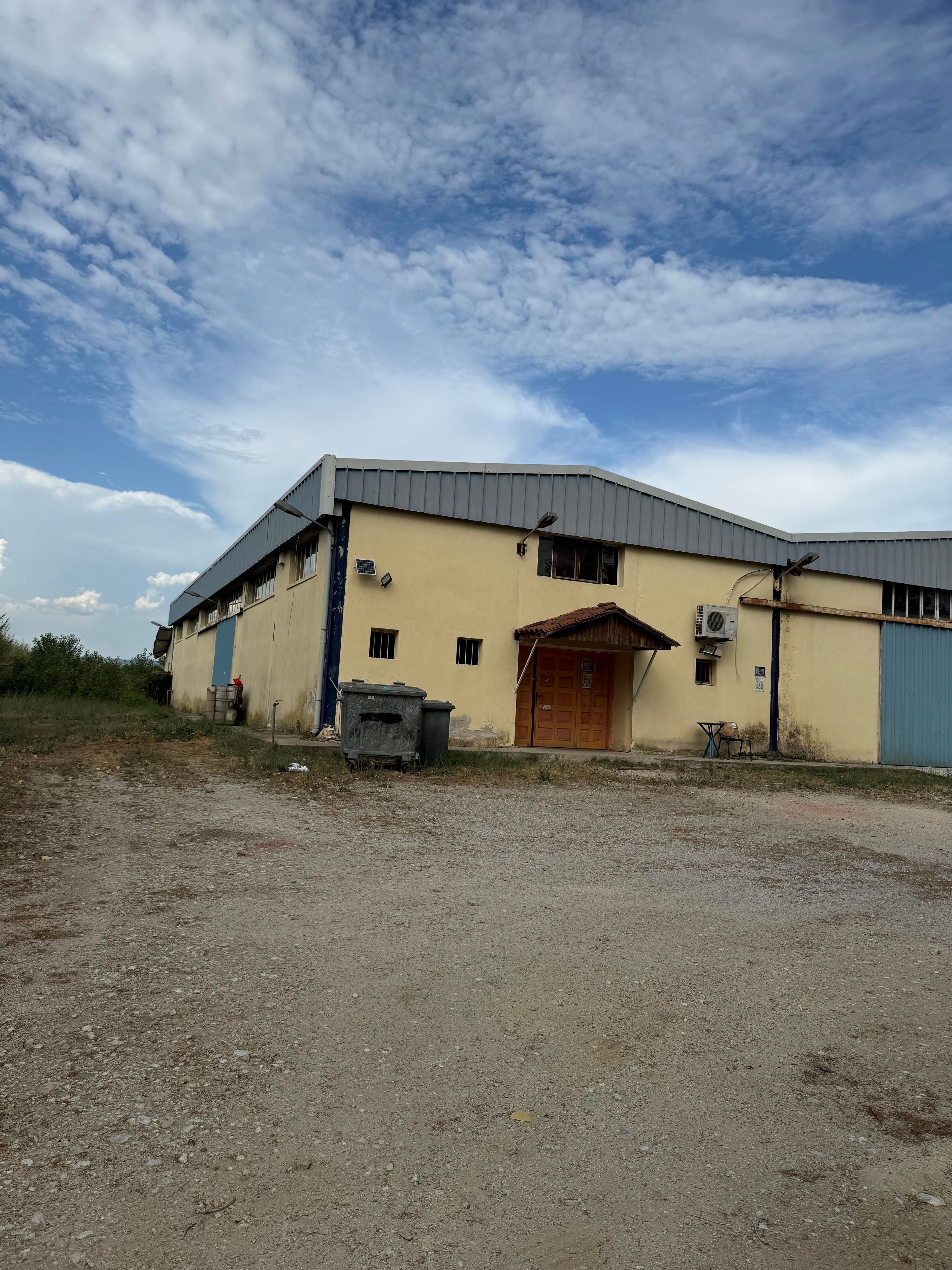 photo1