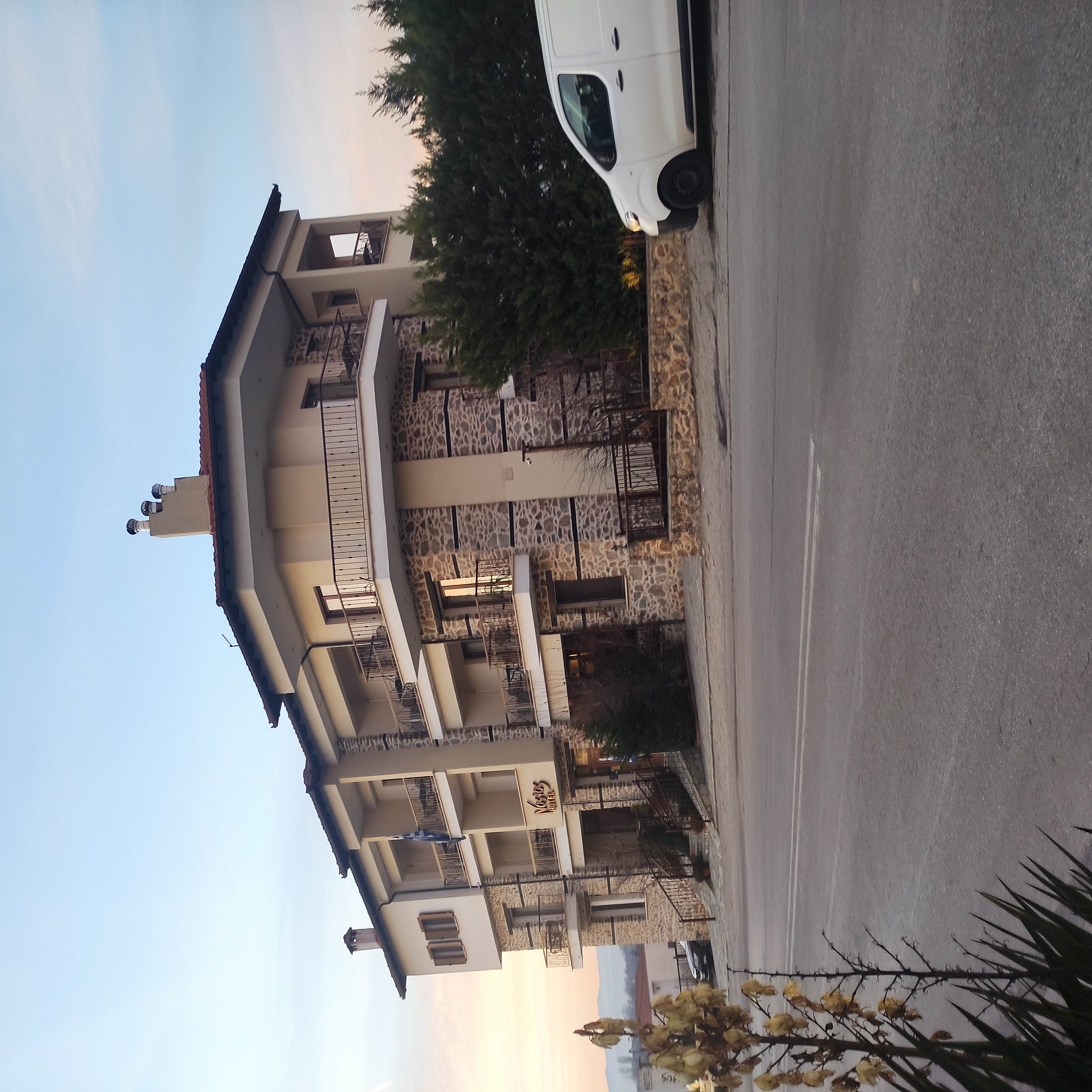 photo2