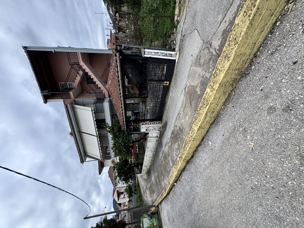 photo1