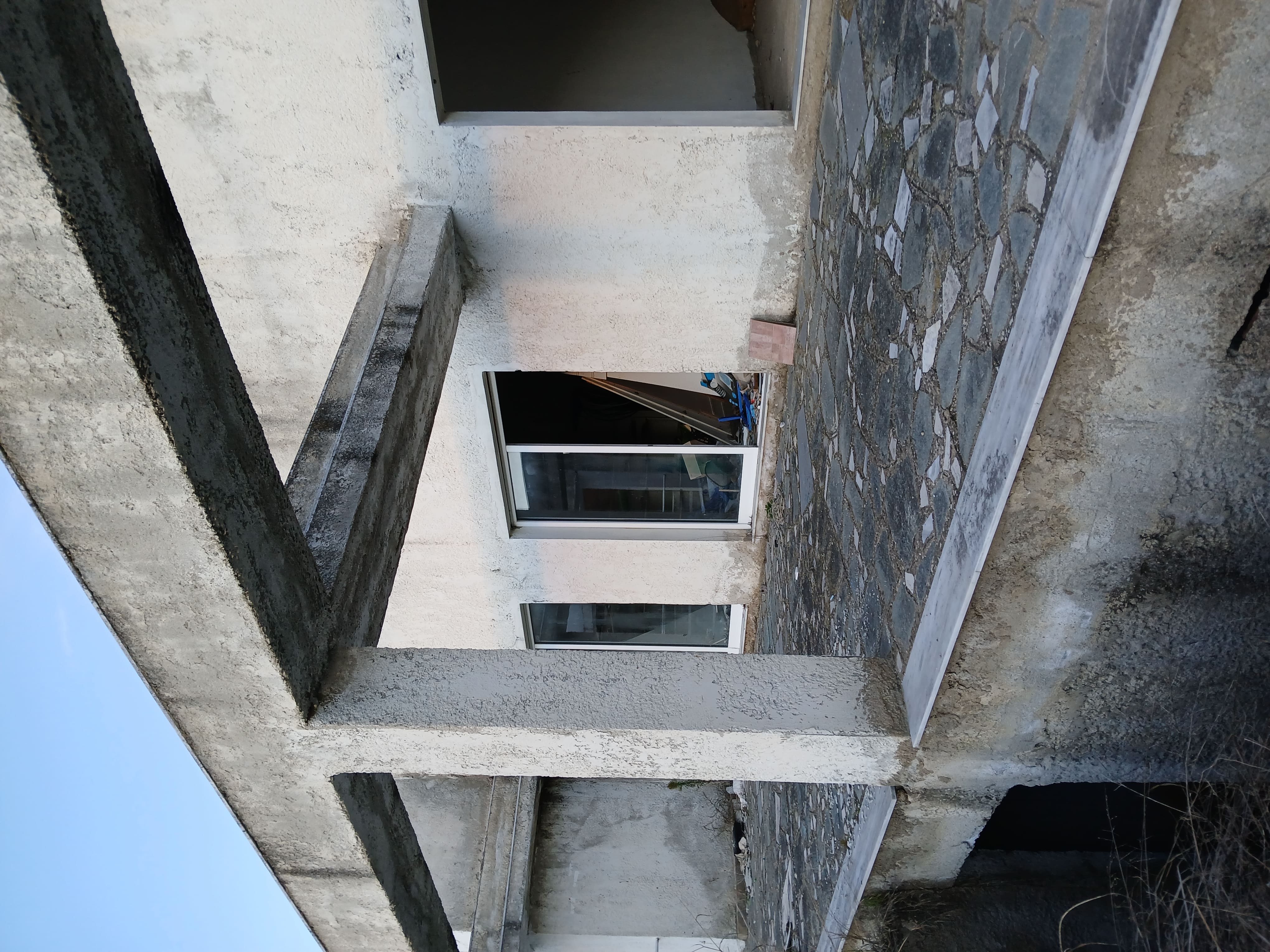 photo1