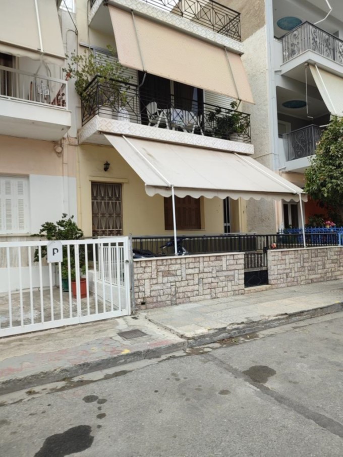 photo1