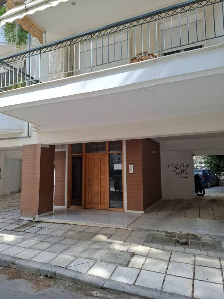 photo1