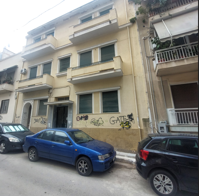 photo1