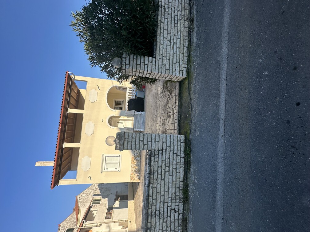 photo2