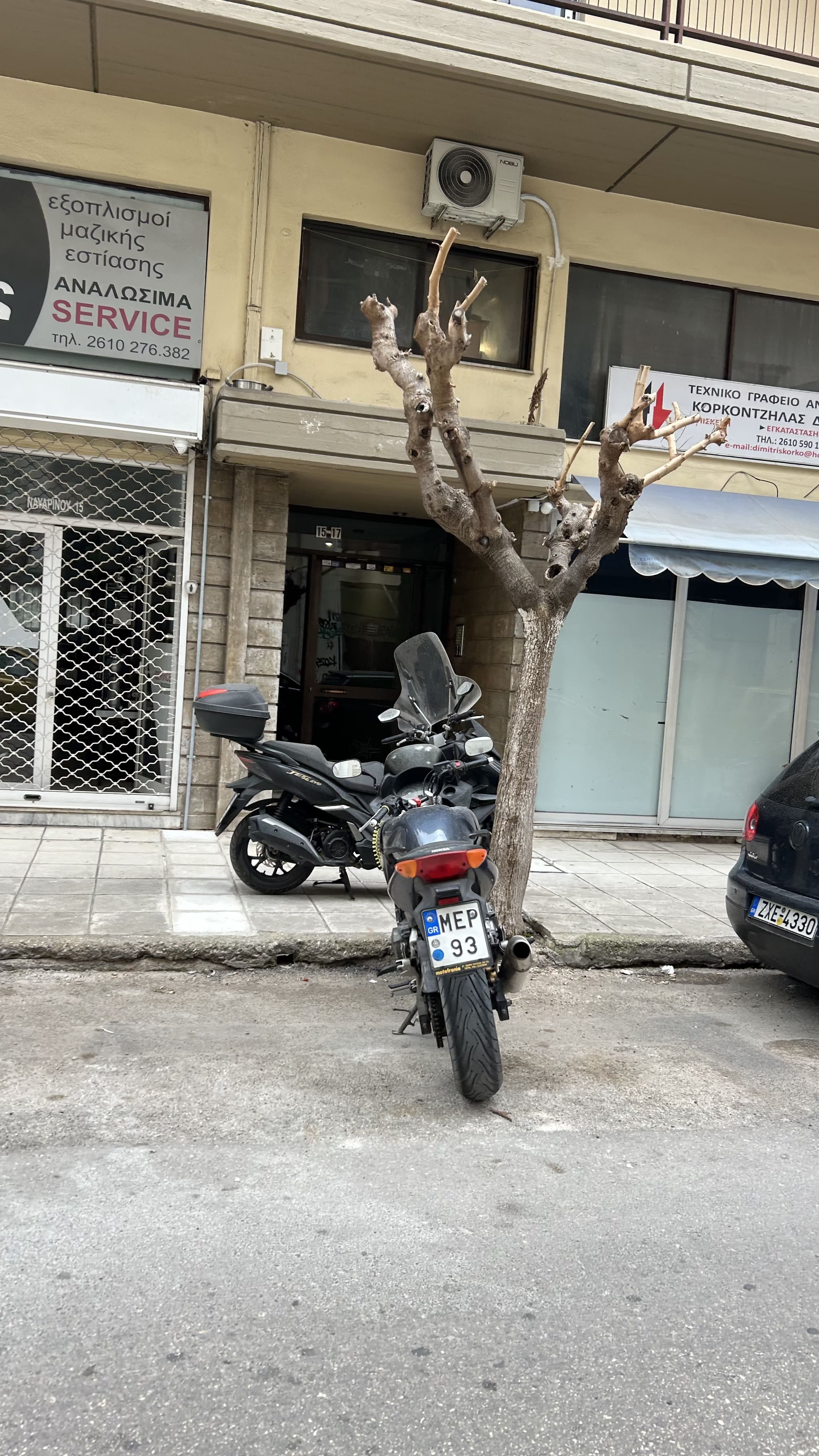 photo0