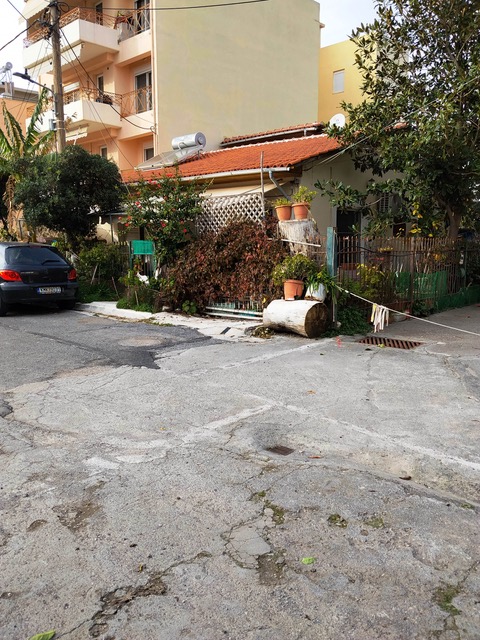 photo1