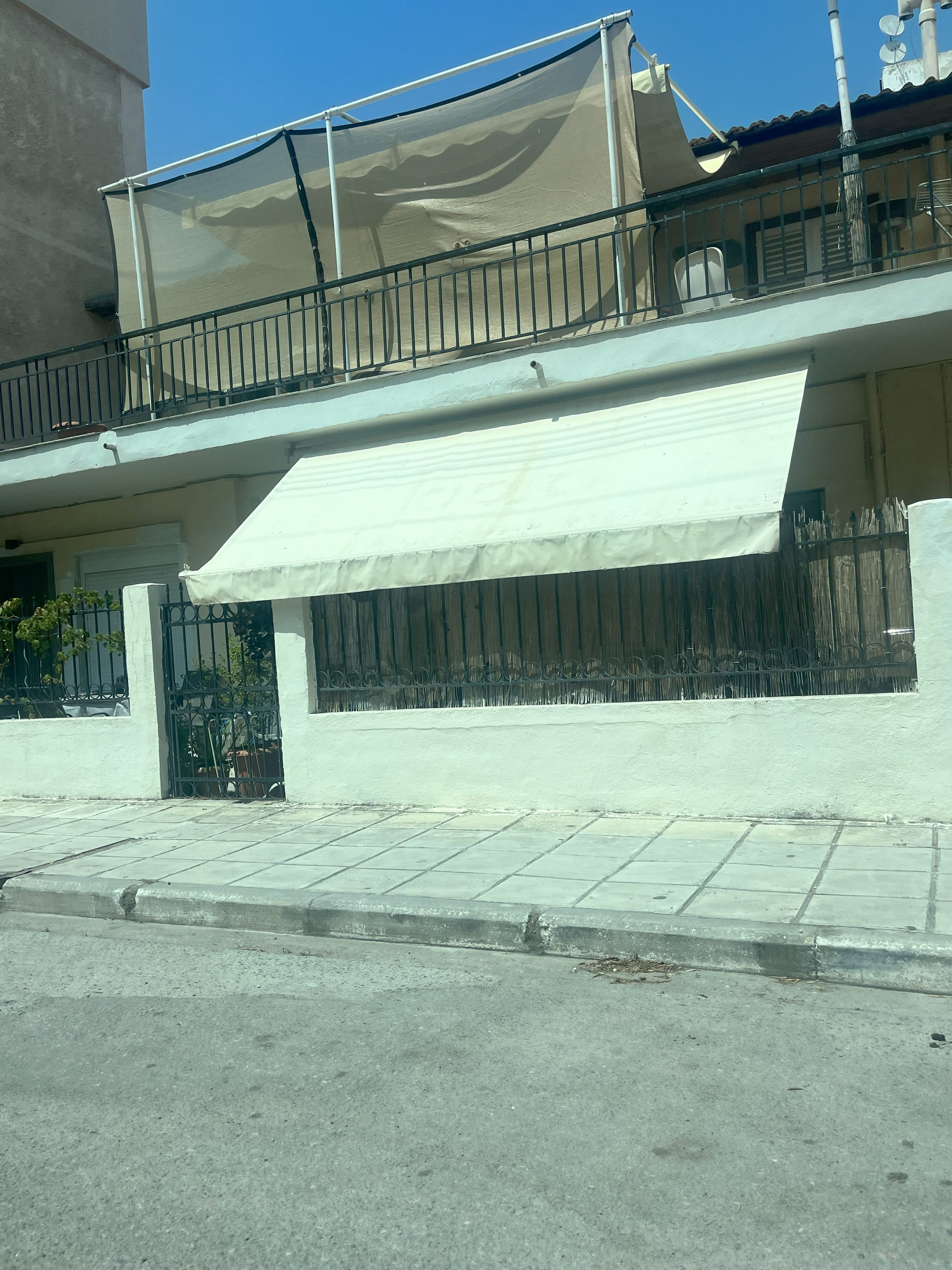 photo0