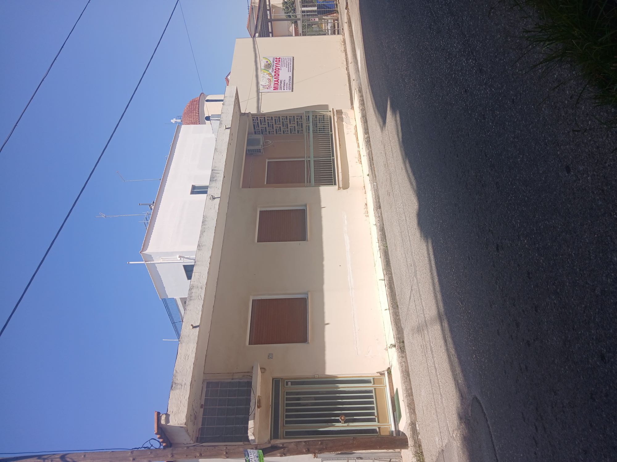 photo1
