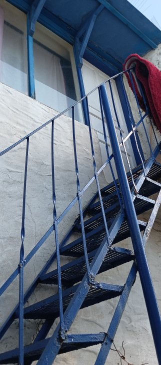 photo1
