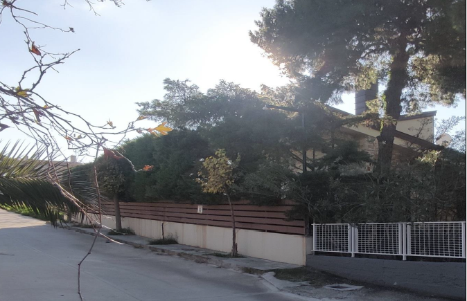 Οικόπεδο με κτίσμα  σε πλειστηριασμό Δήμος Πεντέλης