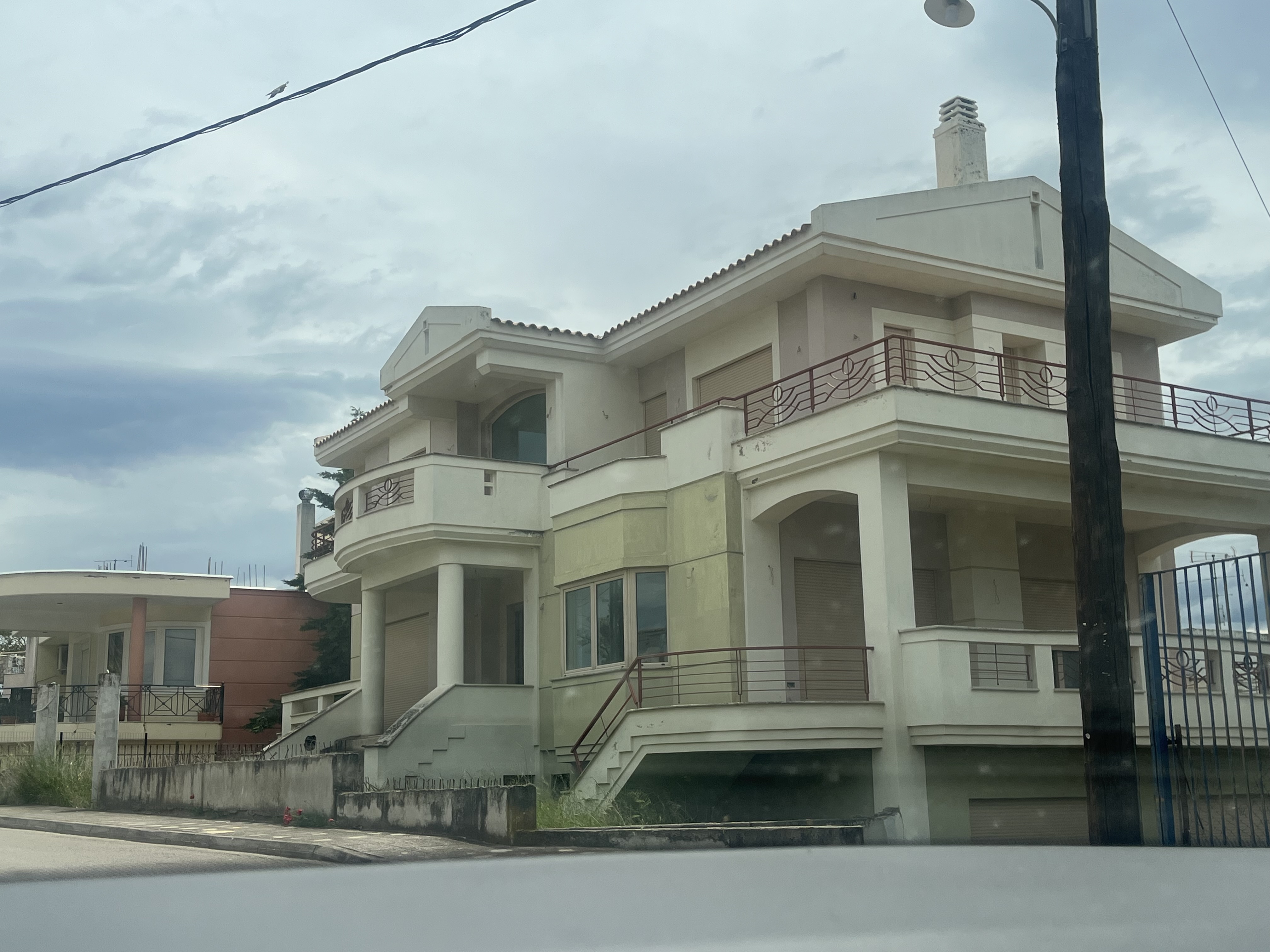 Οικόπεδο με κτίσμα  σε πλειστηριασμό Δήμος Θηβαίων