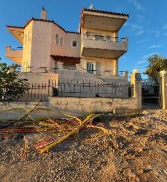 Οικόπεδο με κτίσμα  σε πλειστηριασμό Δήμος Σπάτων - Αρτέμιδος