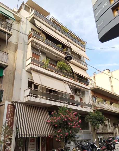 photo1