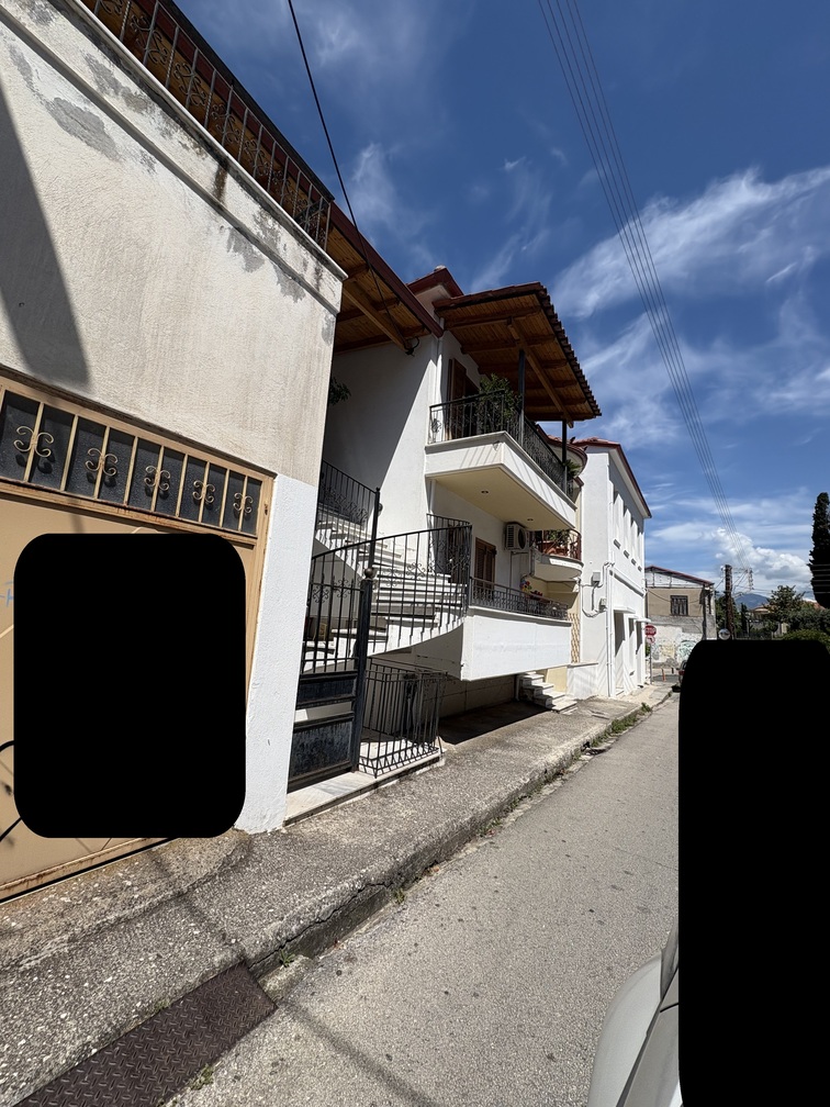photo1
