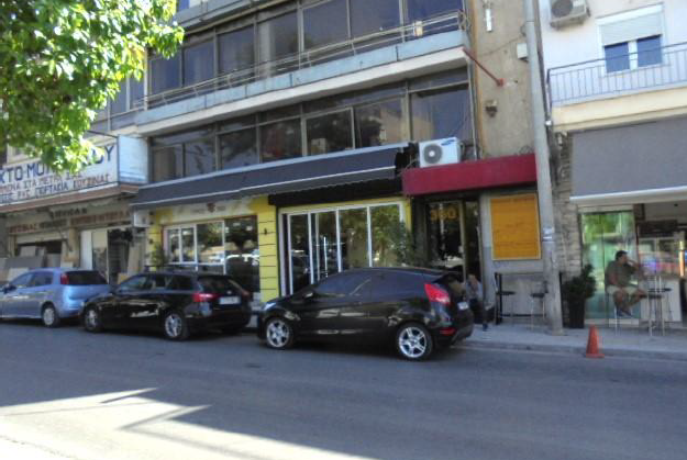 photo1