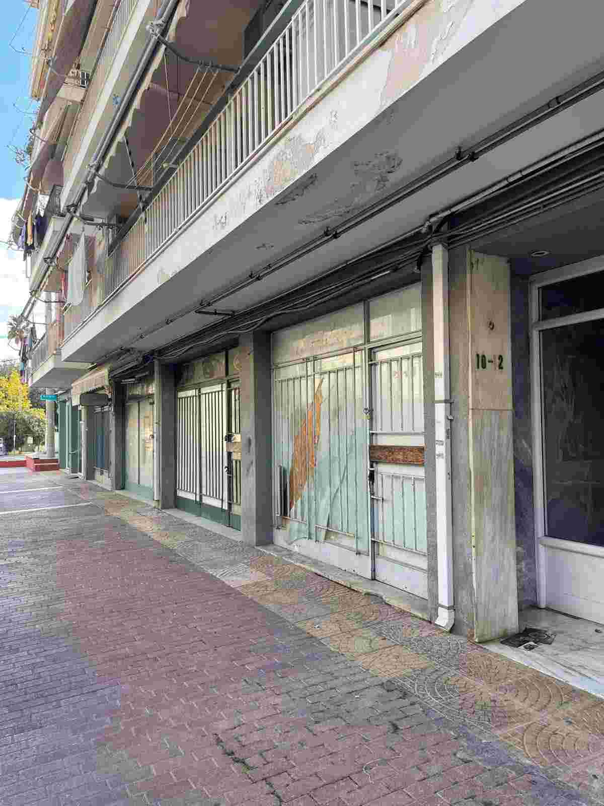 photo1