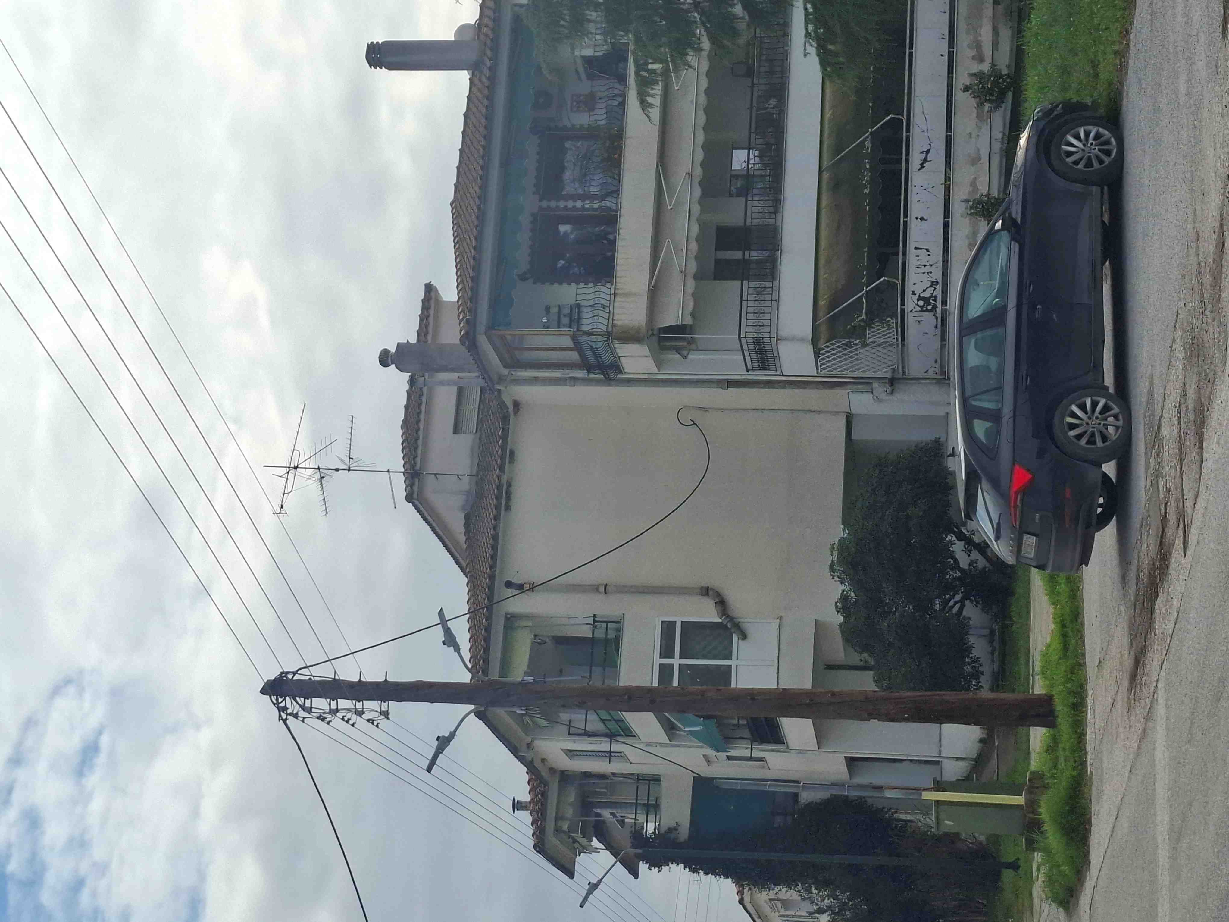 photo1
