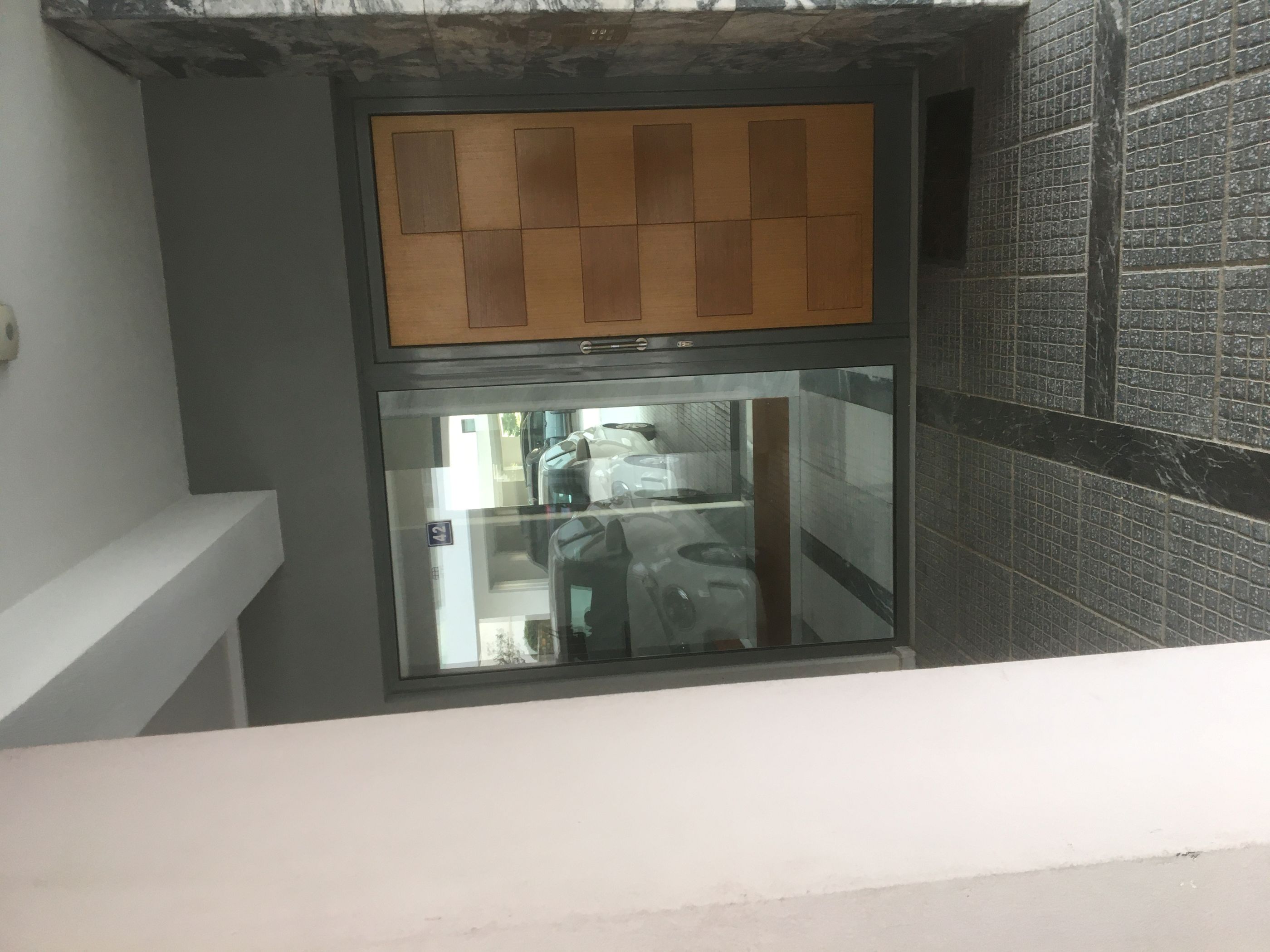 photo1