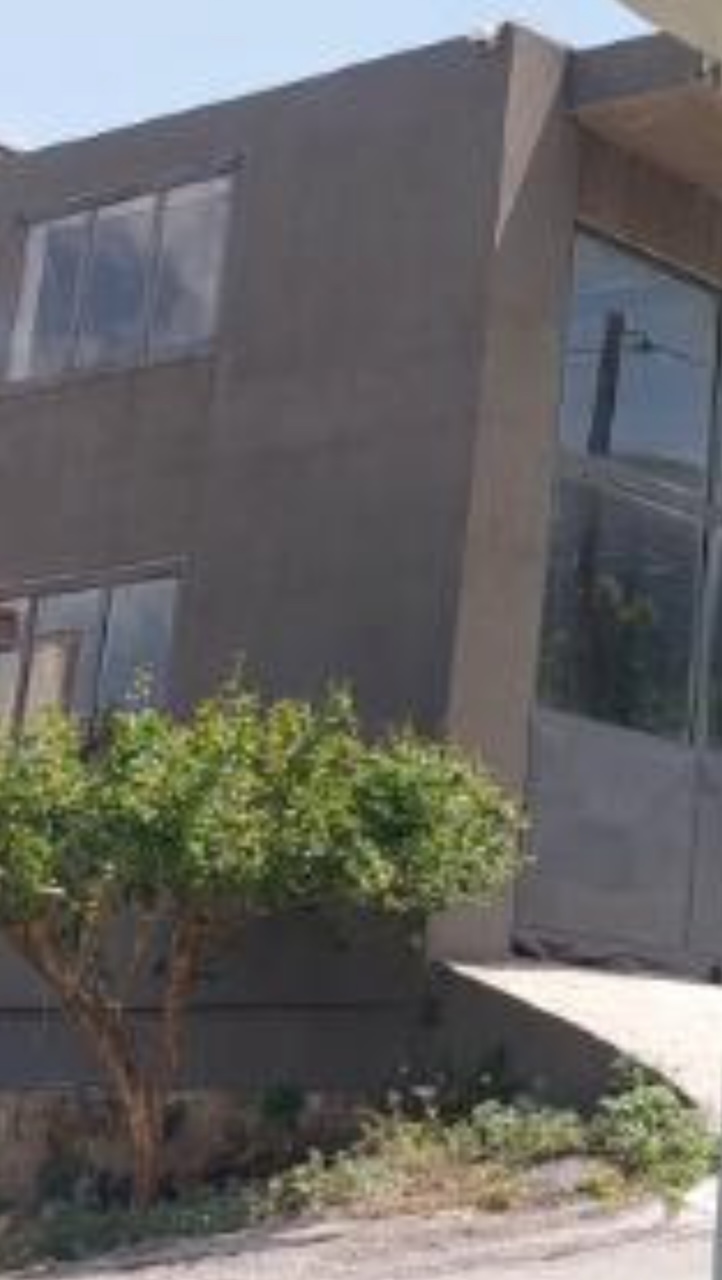 photo1