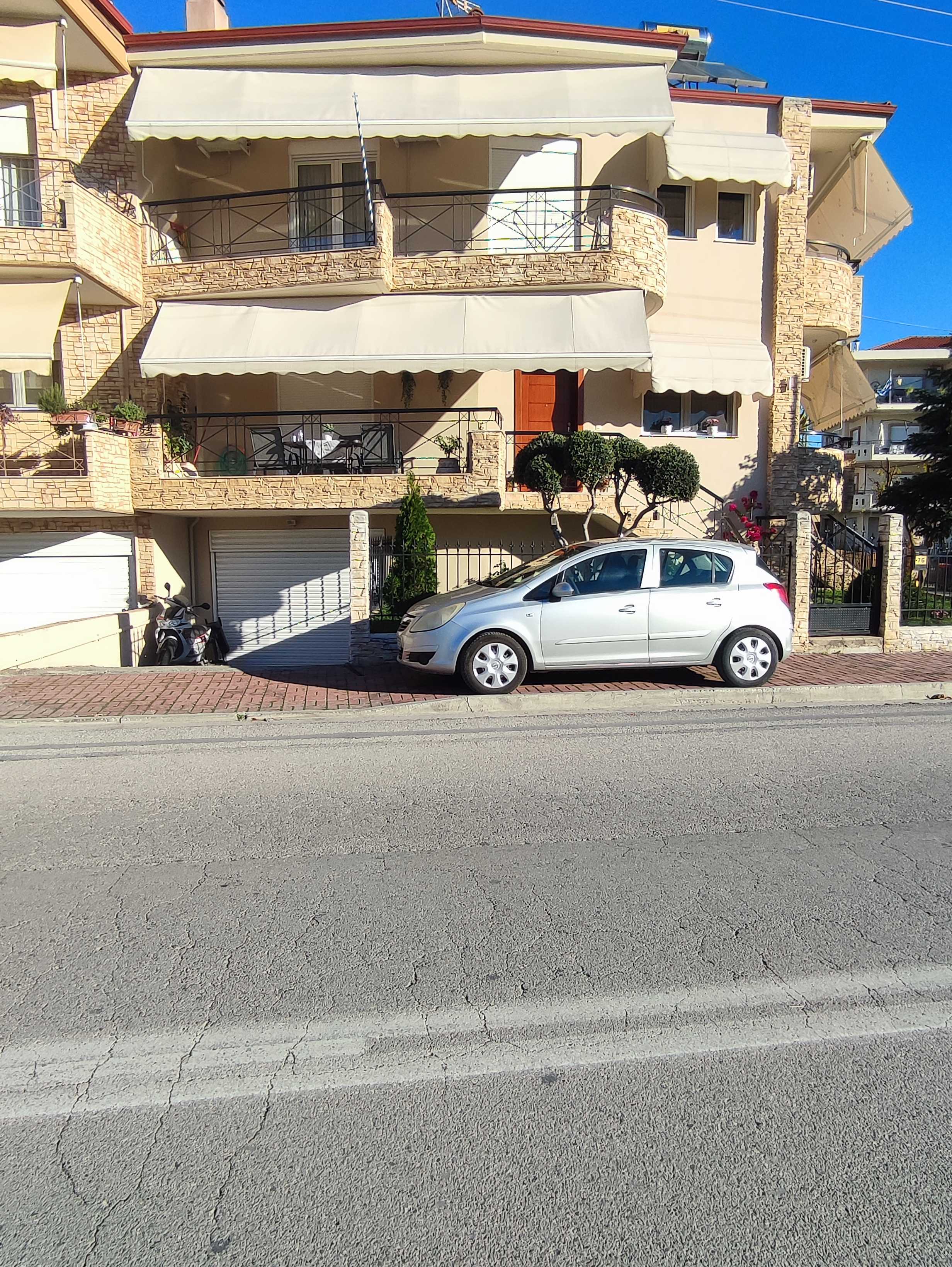 photo0