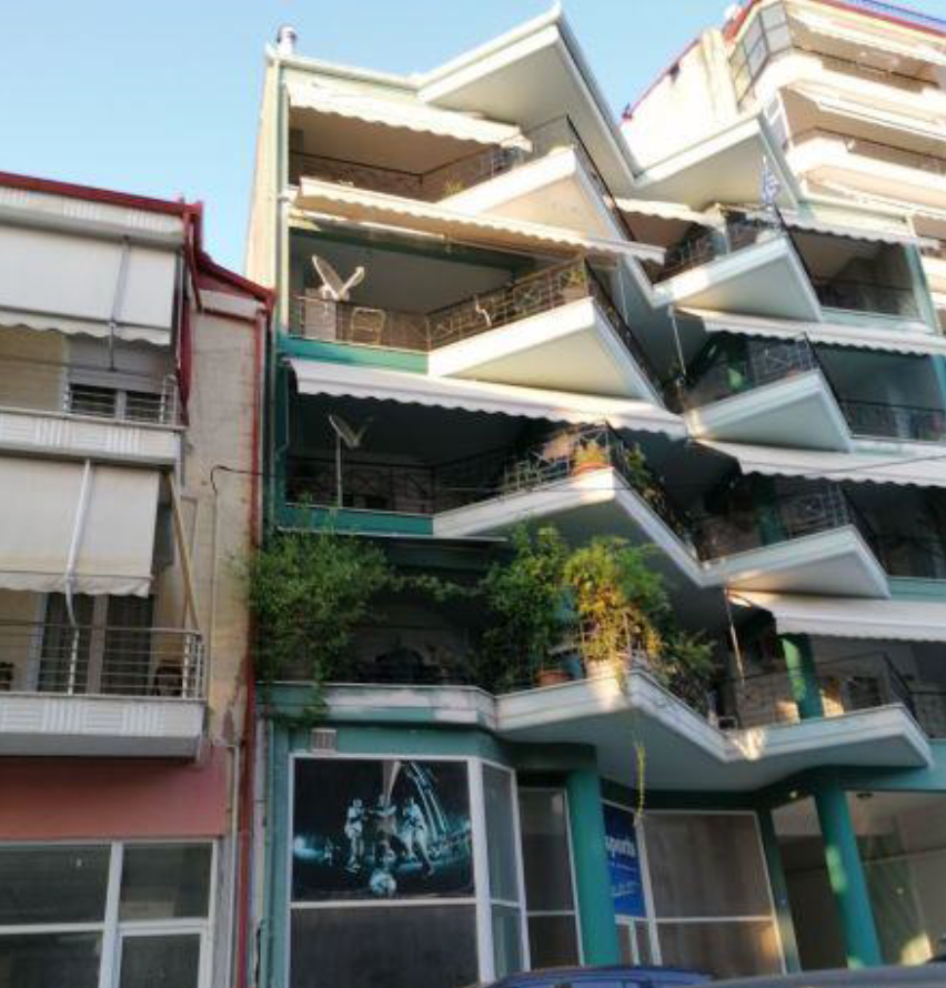 photo1