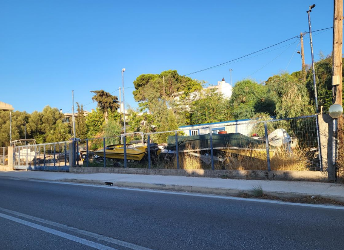 photo1